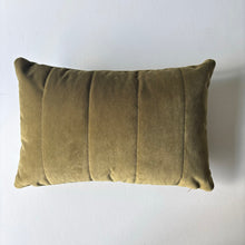 Load image into Gallery viewer, Quilted velvet velvet lumbar cushion cover