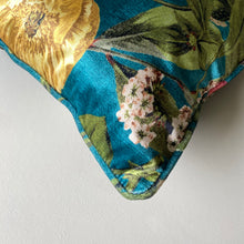 Load image into Gallery viewer, Square piped Passiflora print velvet piped cushion
