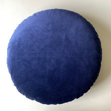 Load image into Gallery viewer, Large velvet round cushion