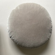 Load image into Gallery viewer, Large velvet round cushion