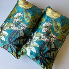 Load image into Gallery viewer, Rectangle Passiflora print velvet piped cushion
