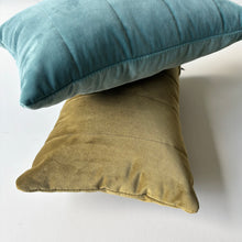 Load image into Gallery viewer, Quilted velvet velvet lumbar cushion cover
