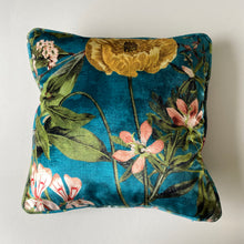 Load image into Gallery viewer, Square piped Passiflora print velvet piped cushion
