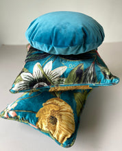 Load image into Gallery viewer, Rectangle Passiflora print velvet piped cushion
