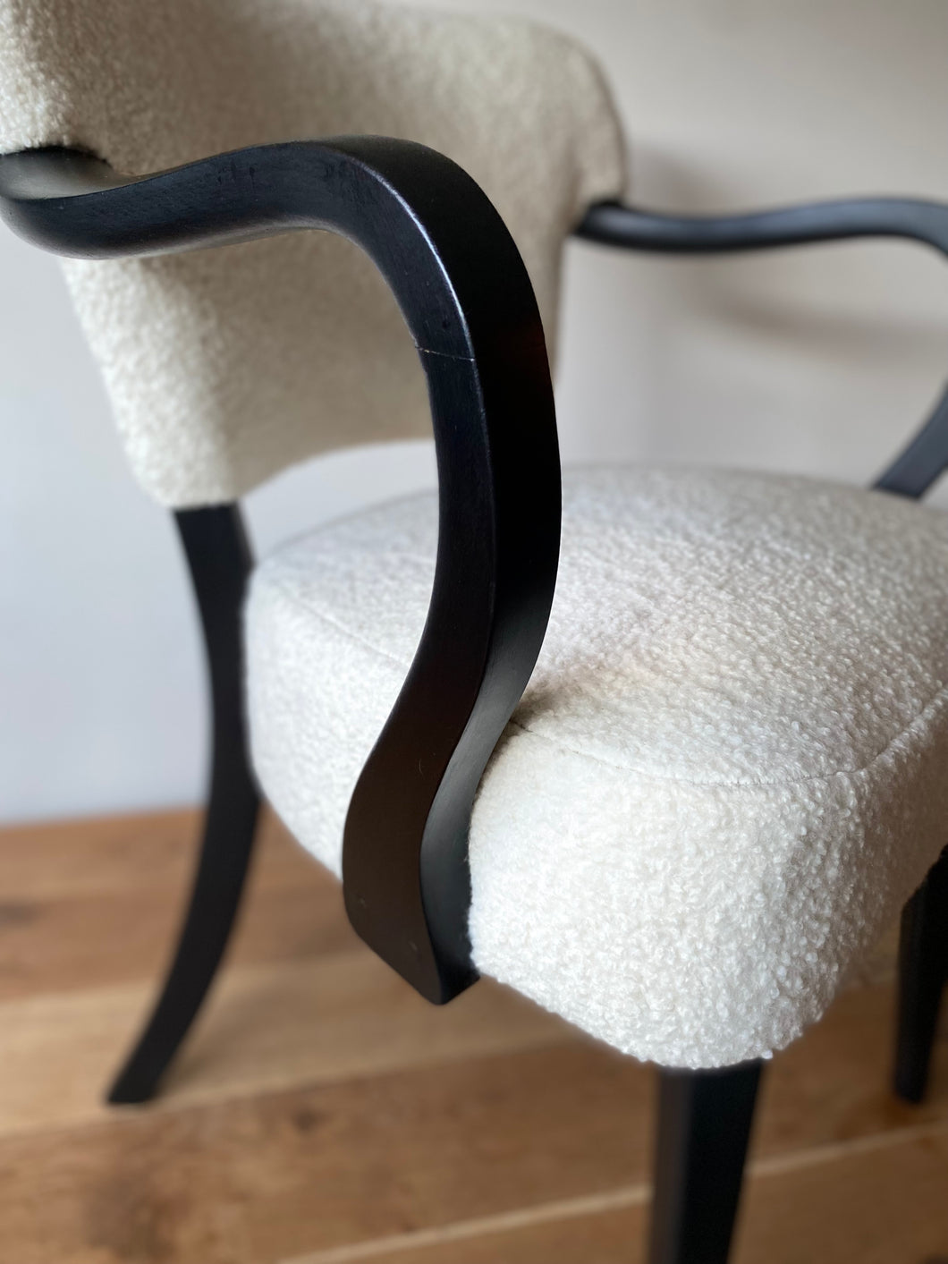 1940's French bridge chair in Cream wool boucle