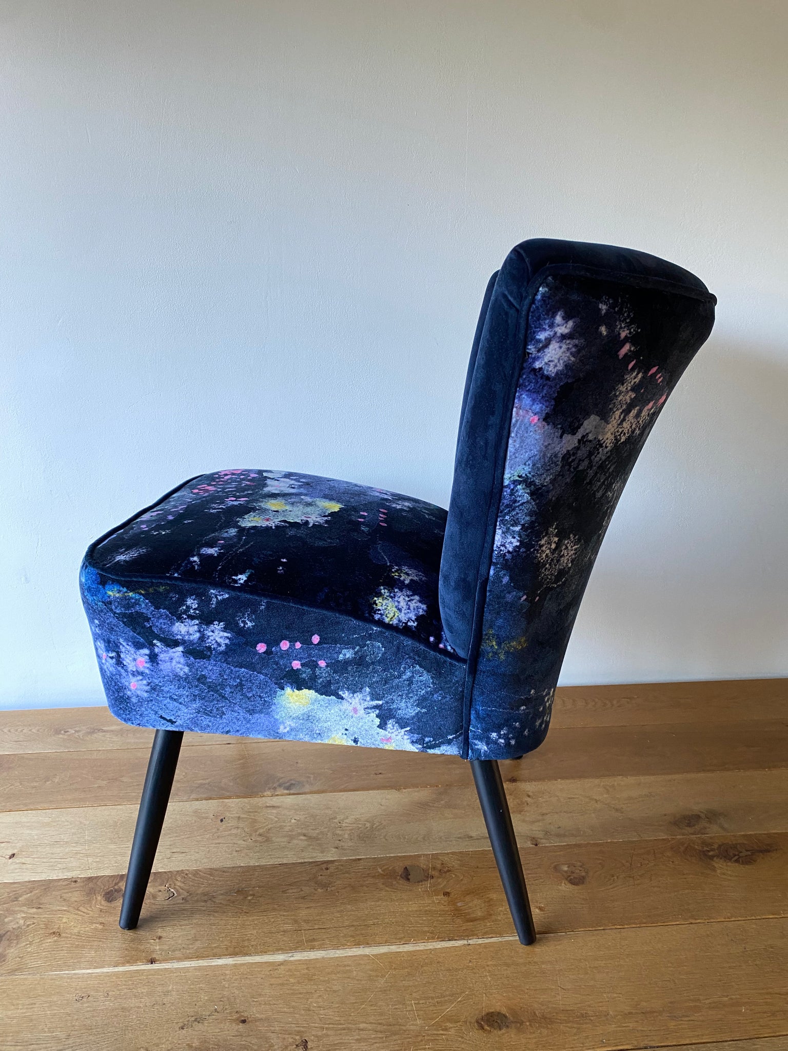 Navy velvet cocktail deals chair